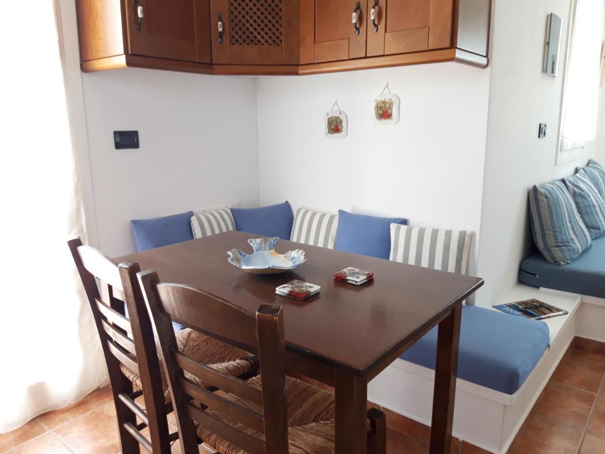 Akitos Maisonette Adamantas  Ngoại thất bức ảnh