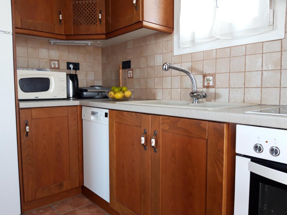 Akitos Maisonette Adamantas  Ngoại thất bức ảnh