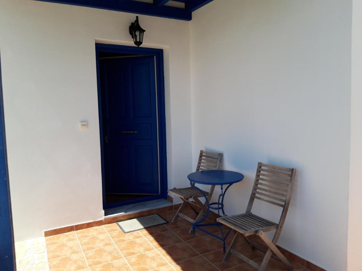 Akitos Maisonette Adamantas  Ngoại thất bức ảnh