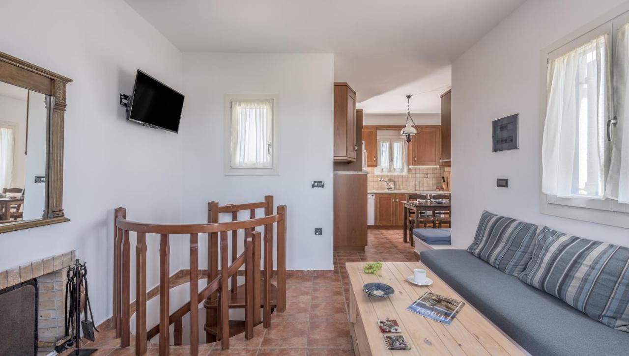 Akitos Maisonette Adamantas  Ngoại thất bức ảnh