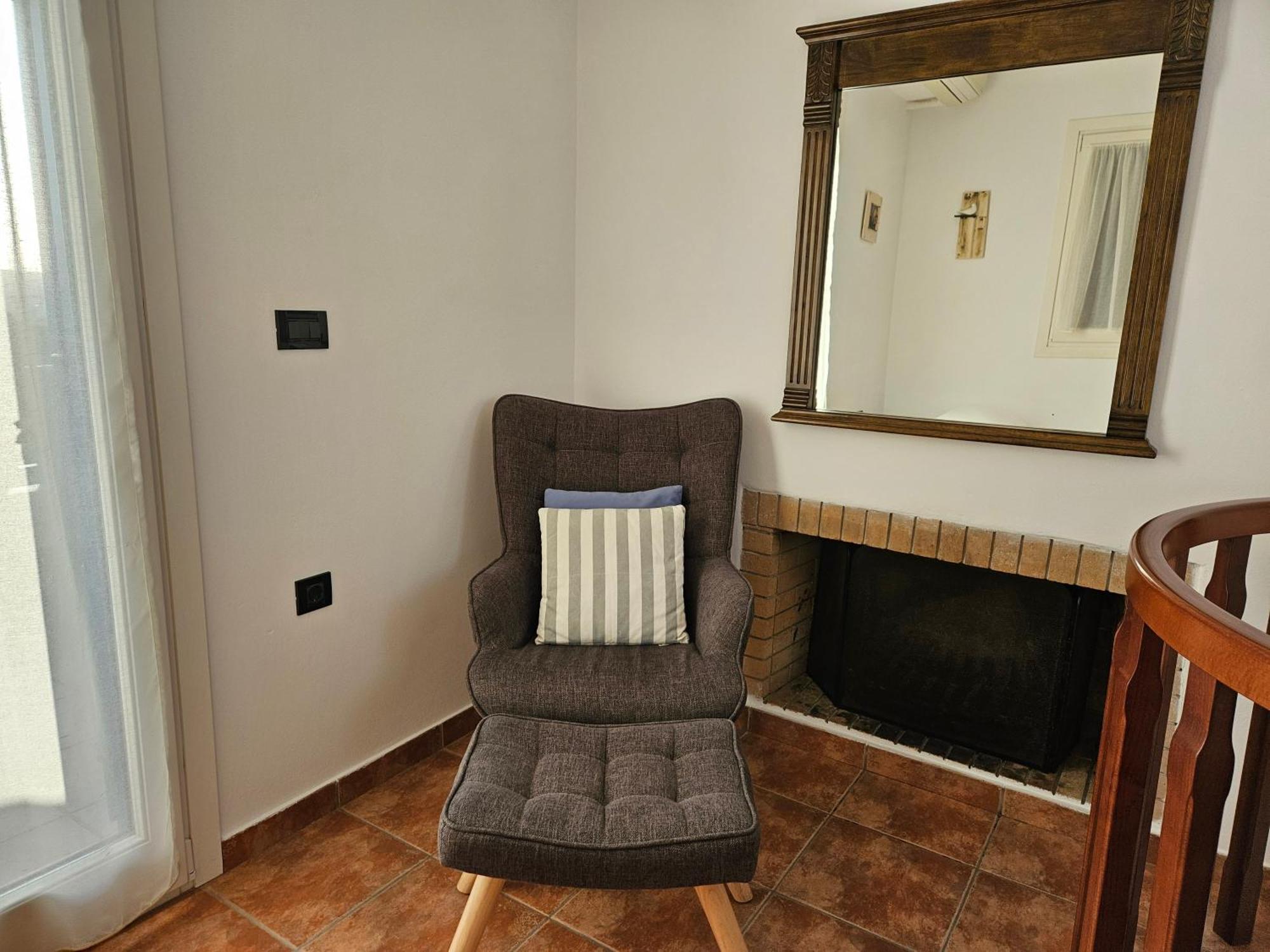 Akitos Maisonette Adamantas  Ngoại thất bức ảnh