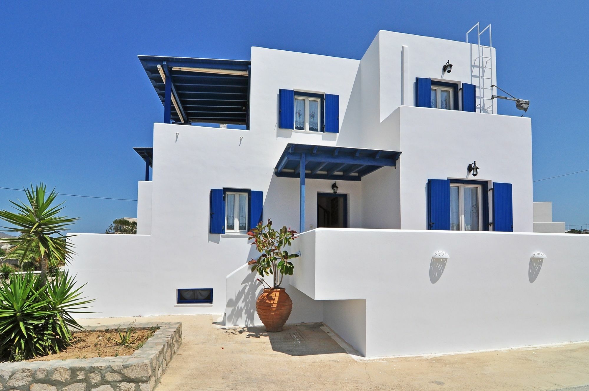 Akitos Maisonette Adamantas  Ngoại thất bức ảnh